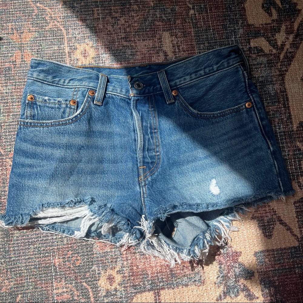 LEVI’S 501 SHORTS